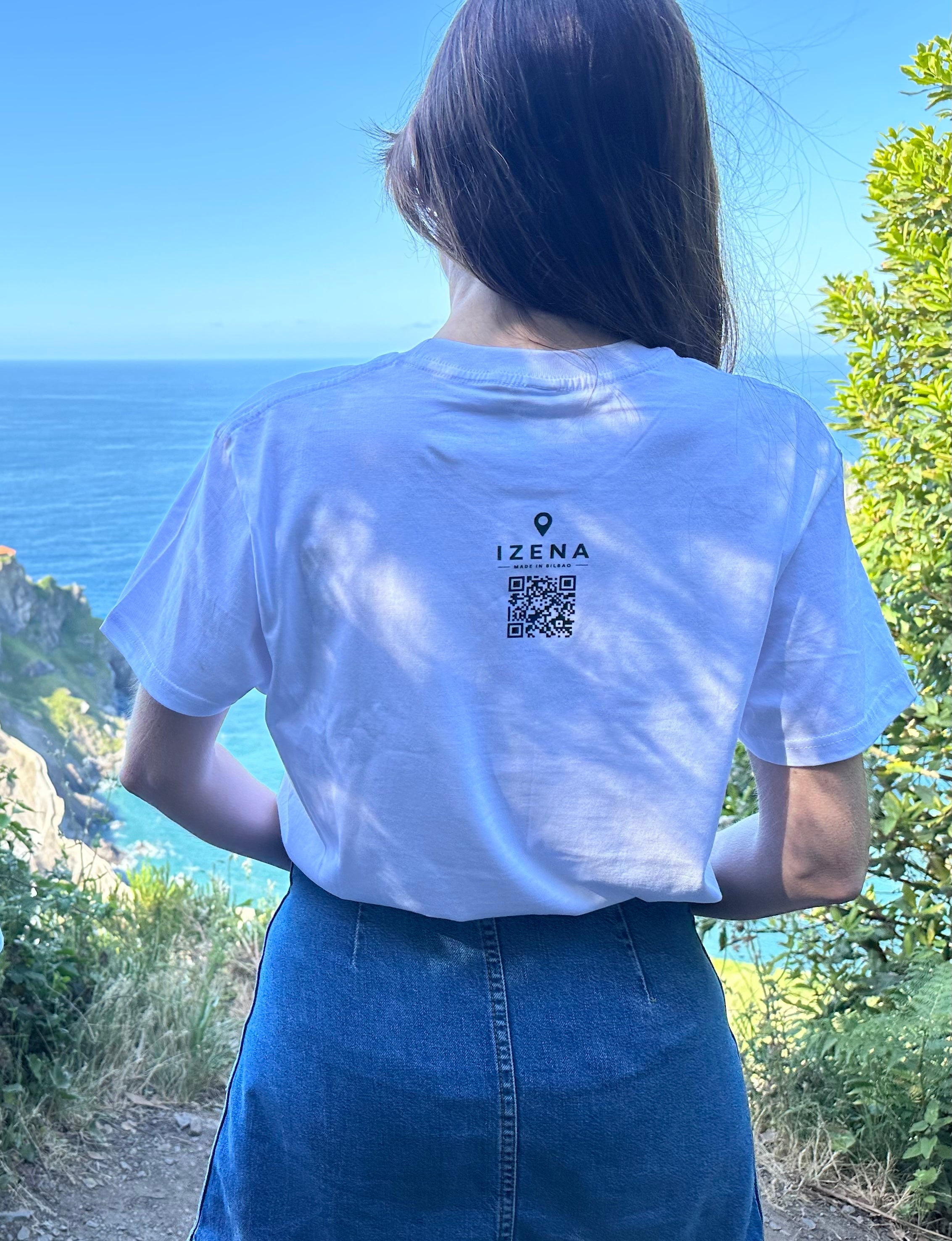 Camiseta Gaztelugatxe — Mar & Leyenda