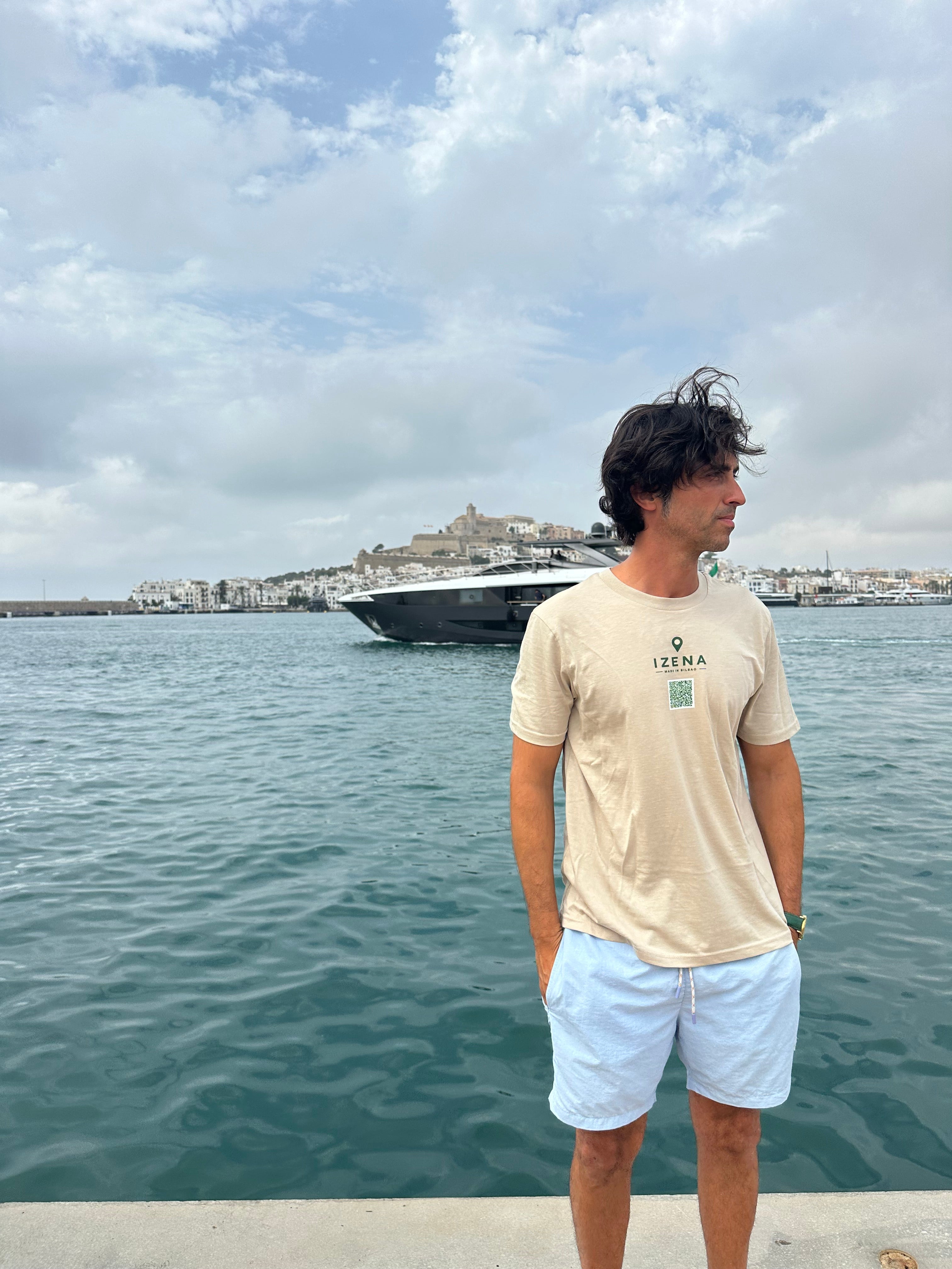 Camiseta Ibiza Dalt Vila Hombre— Edición Limitada | IZENA