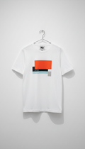 Camiseta blanca galería texto minimalista