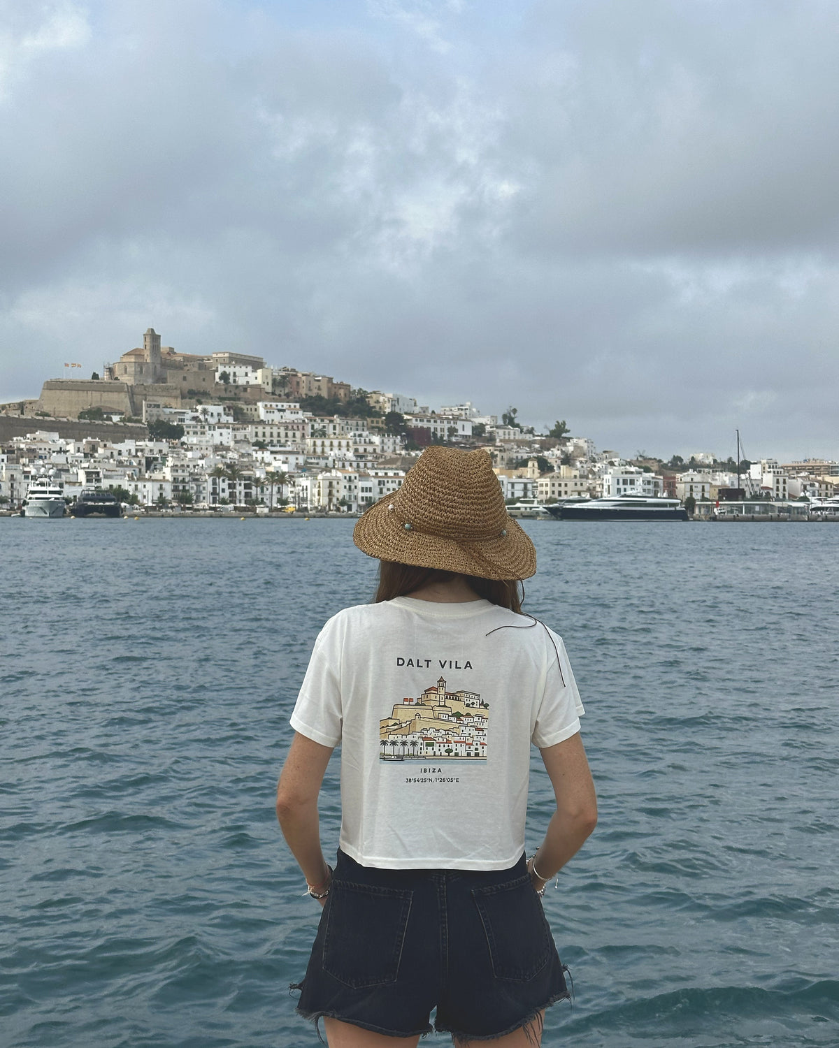 Camiseta Ibiza · Dalt Vila (mujer) — Edición Limitada