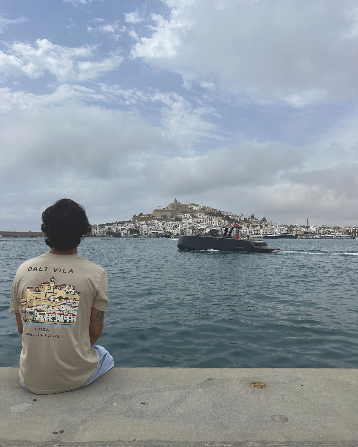 Camiseta Ibiza · Dalt Vila (hombre) — Edición Limitada