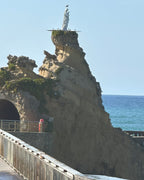 Roca de la Virgen, Biarritz: el lugar de la sudadera IZENA Roca & Océano